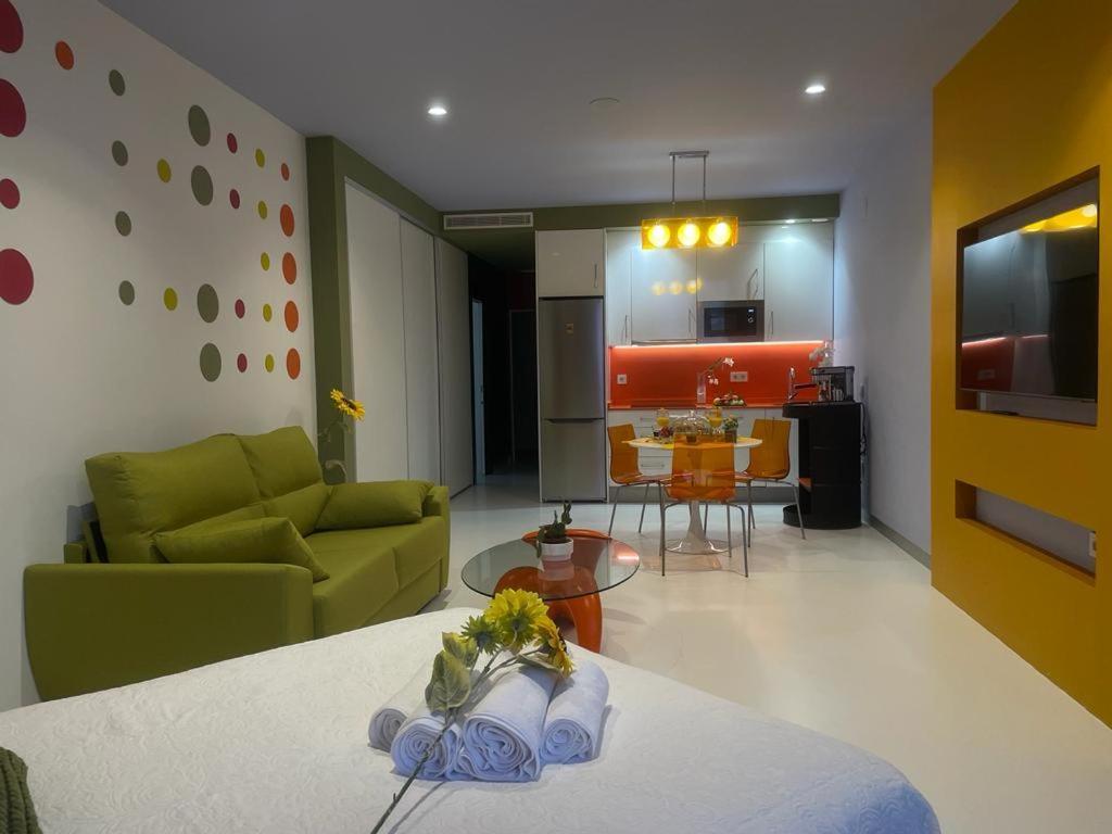 Lahola Glam Suites 托雷莫利诺斯 外观 照片