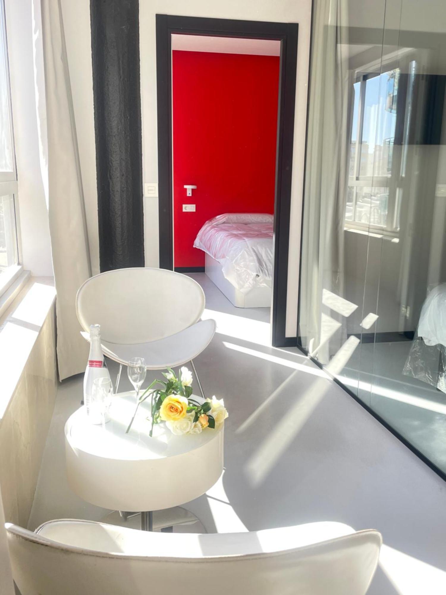 Lahola Glam Suites 托雷莫利诺斯 外观 照片